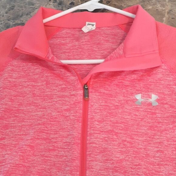 Under Armour athletic shirt  - Picture 4 of 12